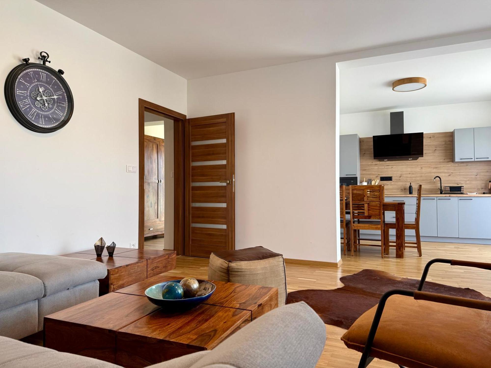 Vysoke Tatry - Isc Resort House For 13 People With 6 Extra Bed Poprad Zewnętrze zdjęcie